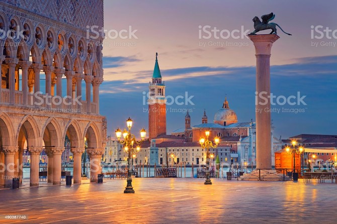Image of St. Mark's square in Venice during sunrise.